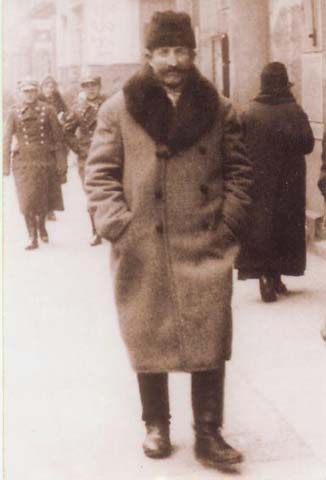 Teofil Ossowski -- unknown location -- 1930
