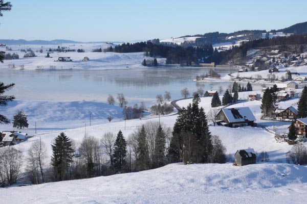Hiking above the frozen Sihlsee (Lake Sihl)  (2007)